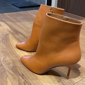MANOLO Blahnik tan ankle booties with stiletto heel